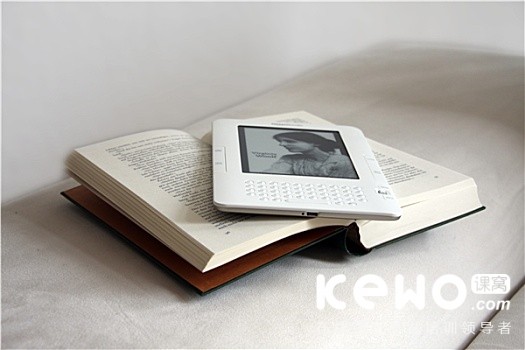 新加坡南洋艺术学院与伦敦艺术大学合办学士课程,预计今年8月份开课